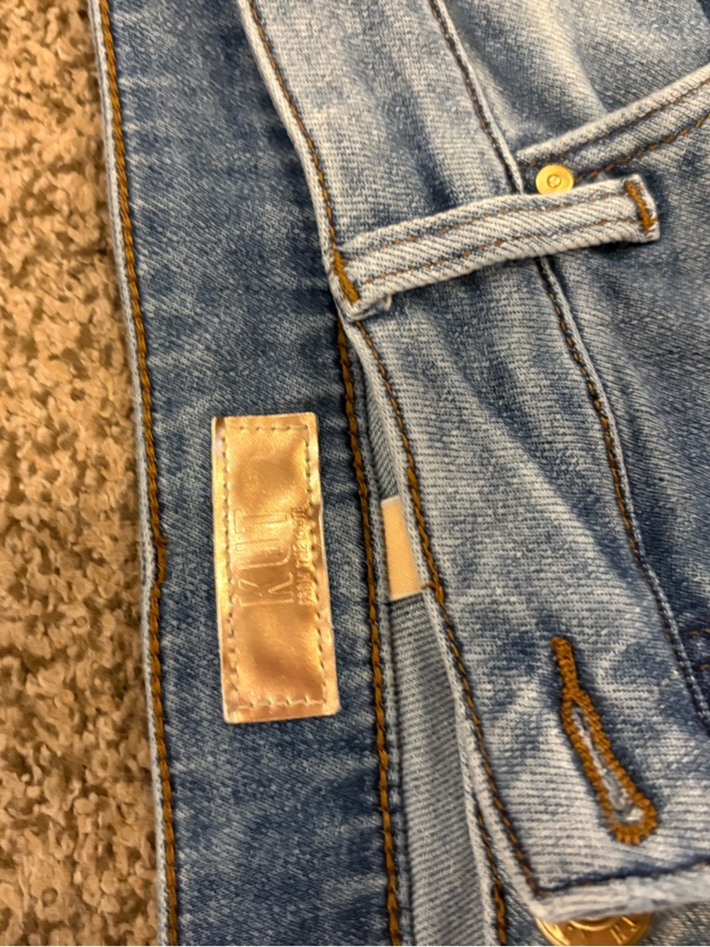 Kut from the Kloth Light Blue wide leg, cropped Women's Jeans - Picture 2 of 3